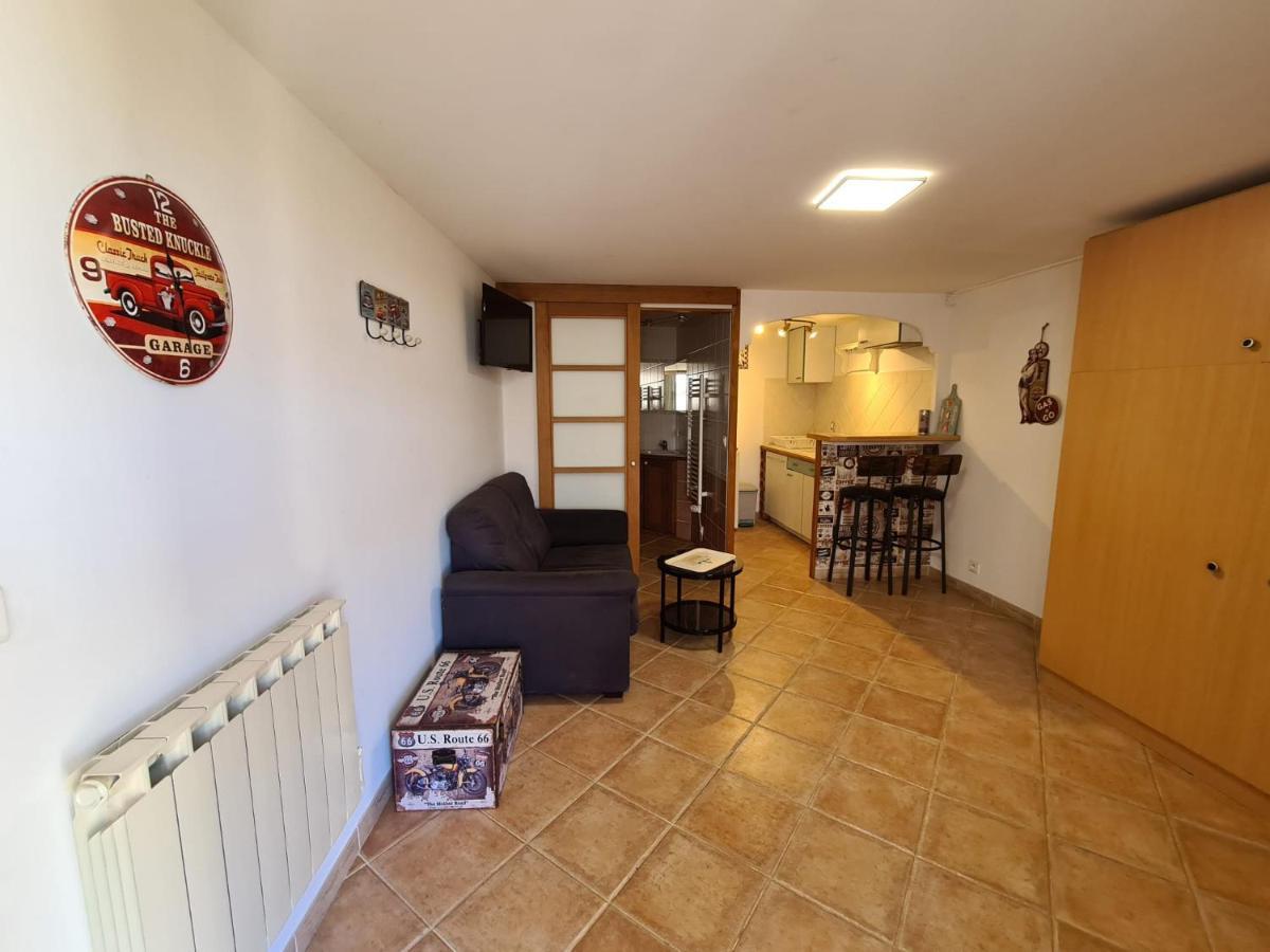 Studio Vintage Carnoules  Luaran gambar
