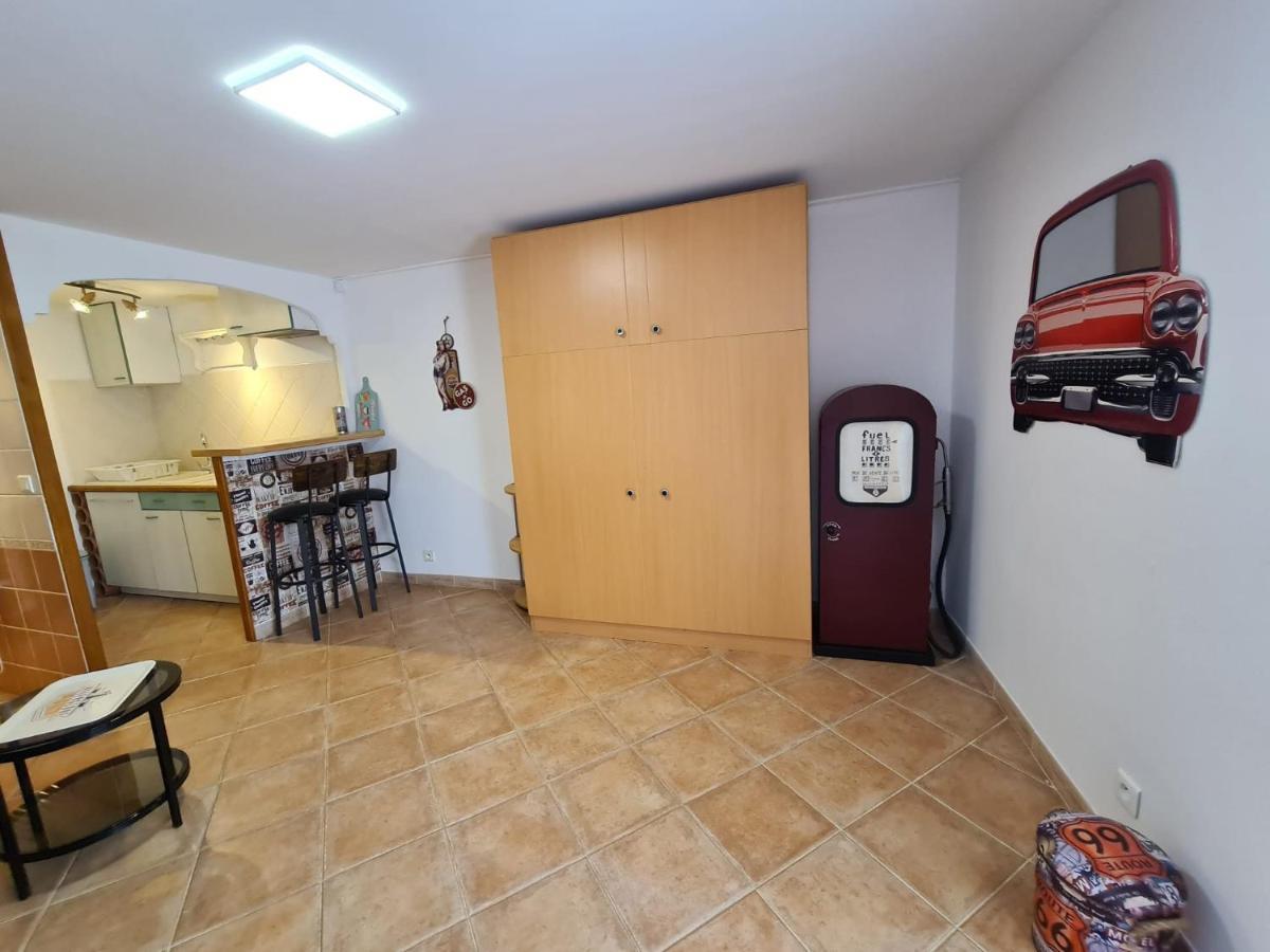 Studio Vintage Carnoules  Luaran gambar