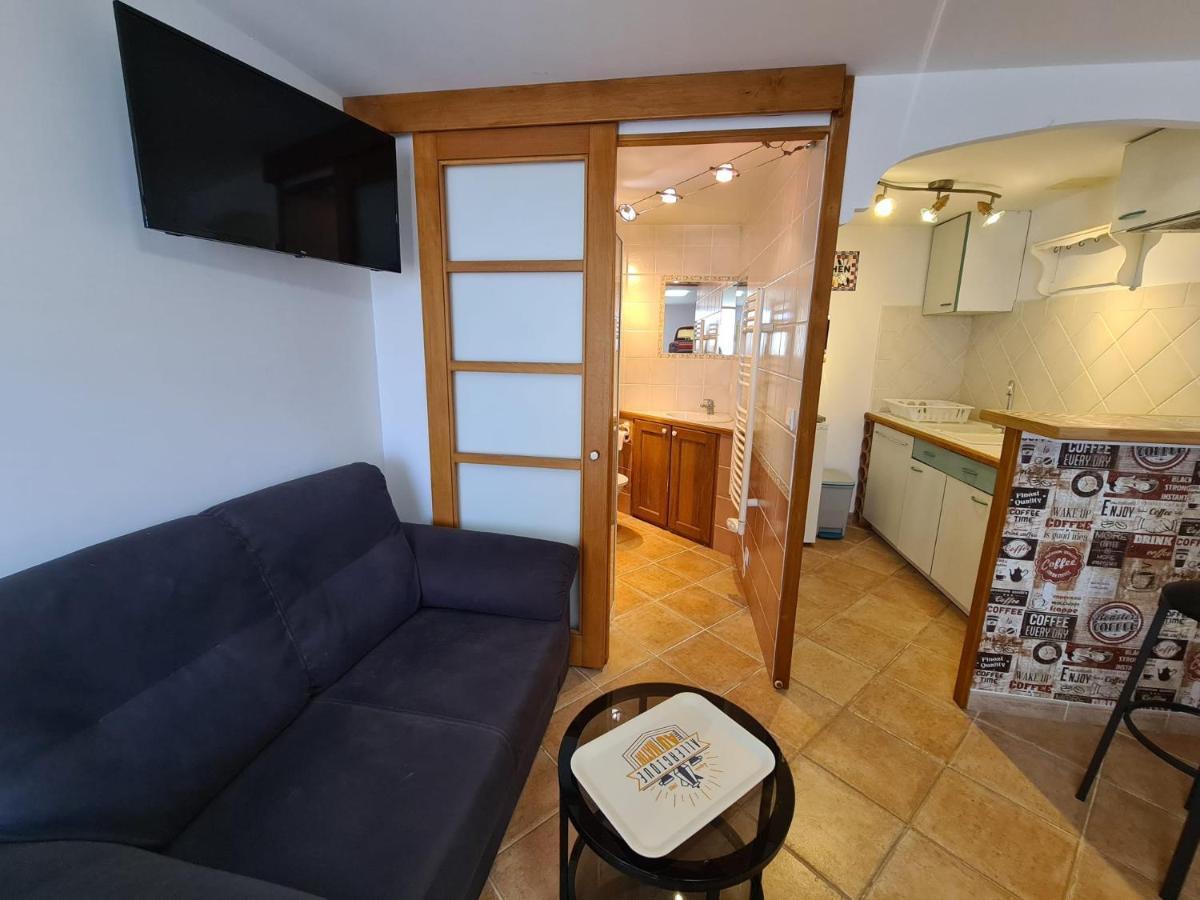 Studio Vintage Carnoules  Luaran gambar