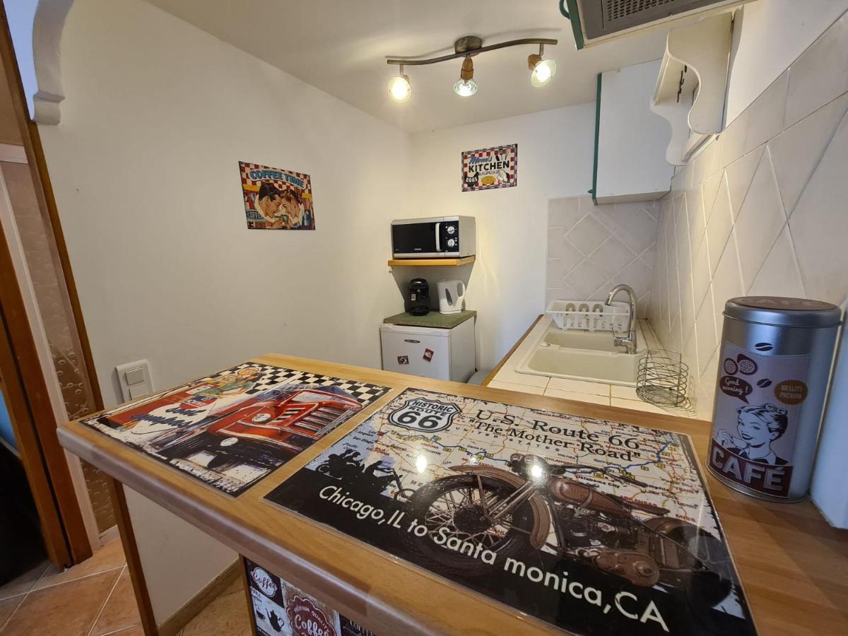 Studio Vintage Carnoules  Luaran gambar